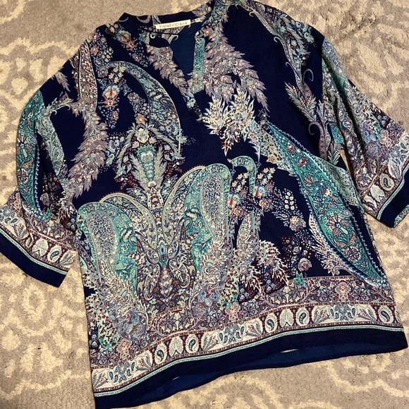 Women’s Violet & Claire Tunic Blouse Medium - Picture 2 of 5